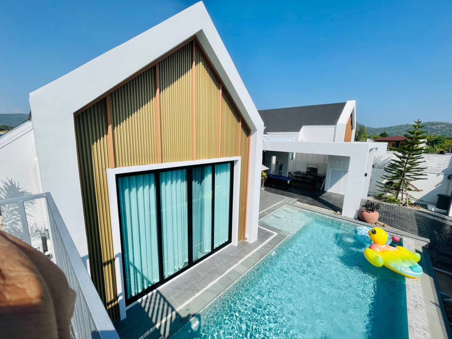 Modern 3-Bedroom Pool Villa for Rent near Black Mountain