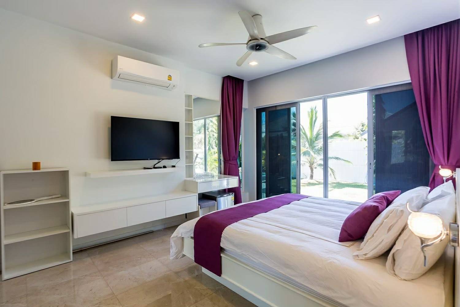 Spacious 4-Bedroom Pool Villa with Outdoor Sala in Hin Lek Fai