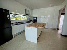 Modern 3 Bedroom Pool Villa on Large Plot in Hin Lek Fai, Hua Hin