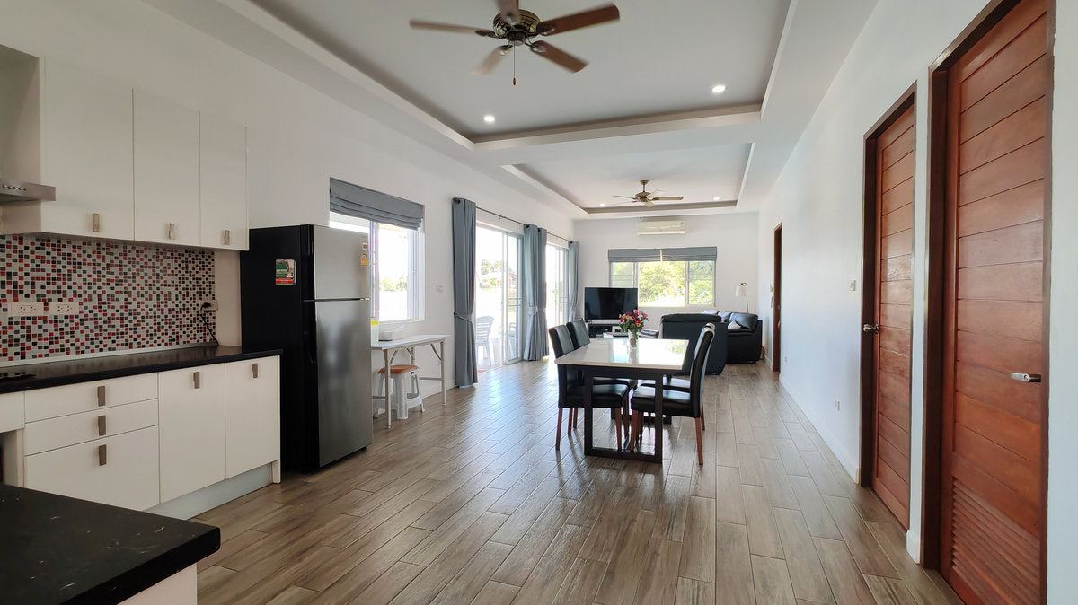 Detached House with Private Pool and Mountain Views in Wang Pong