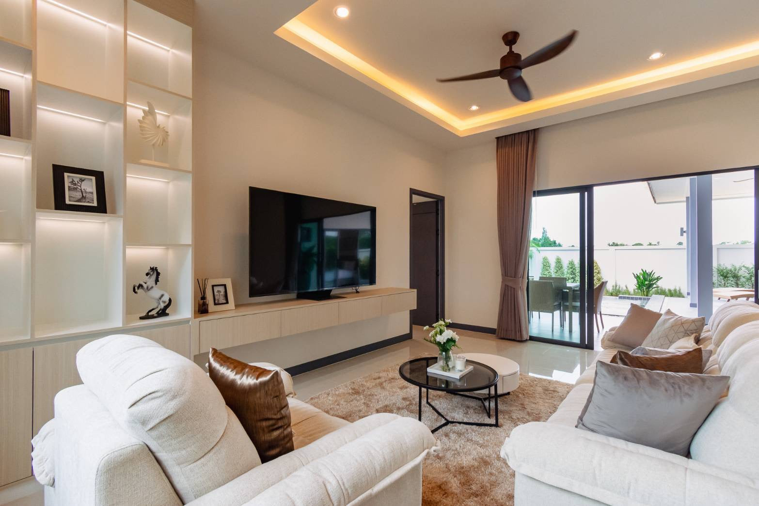 New Modern Luxury Pool Villa for Sale in Soi 112, Hua Hin