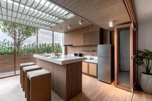 Modern 2-Bedroom Condo on Floor 8 in Vehha