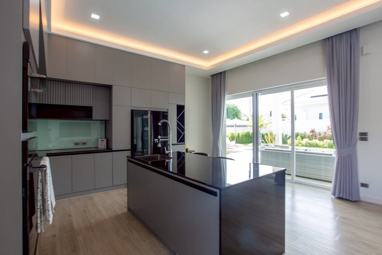 Modern Pet Friendly 3-Bedroom Pool Villa for Rent