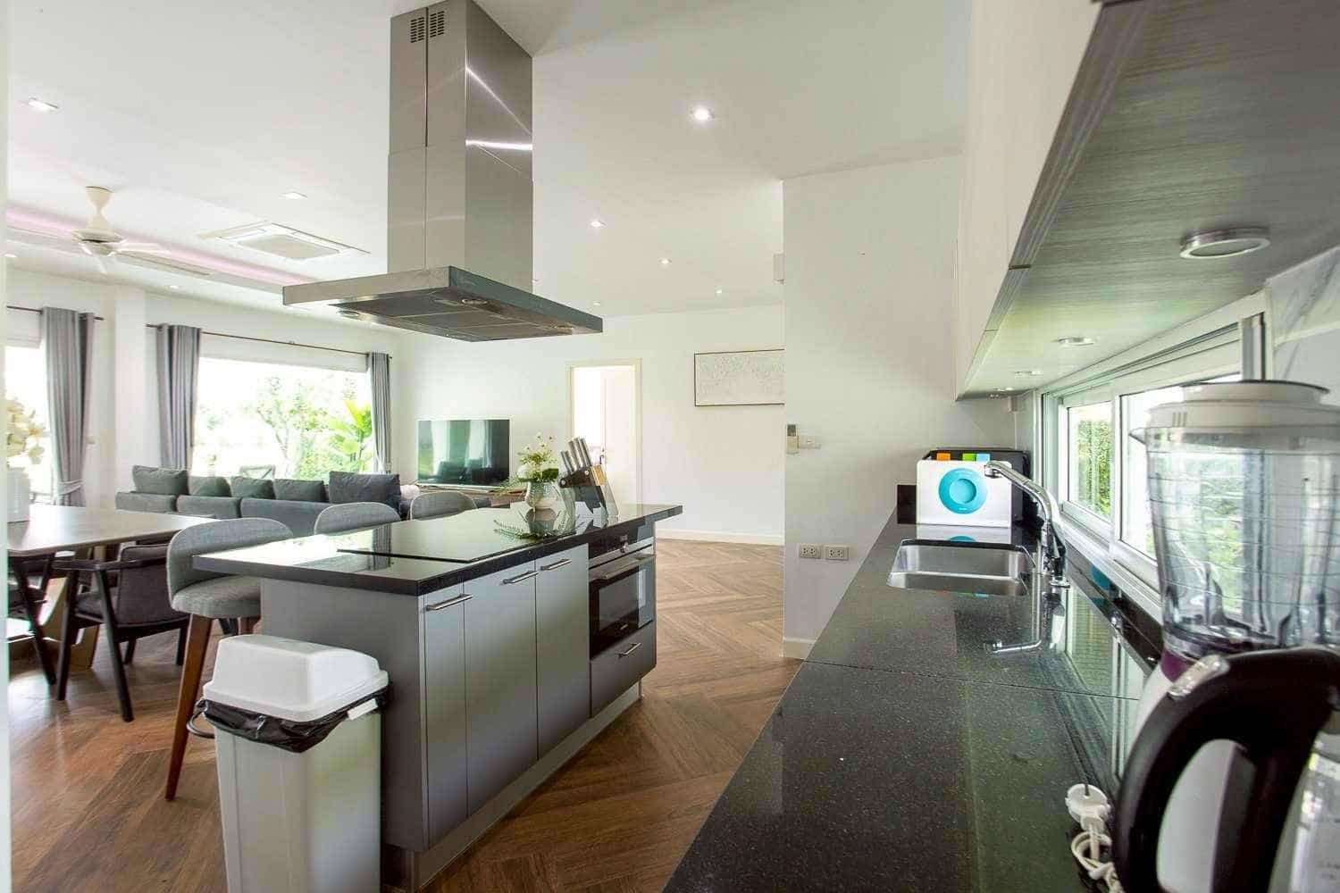 Luxury Pool Villa on Golf Course with Lifetime Memberships in Hua Hin