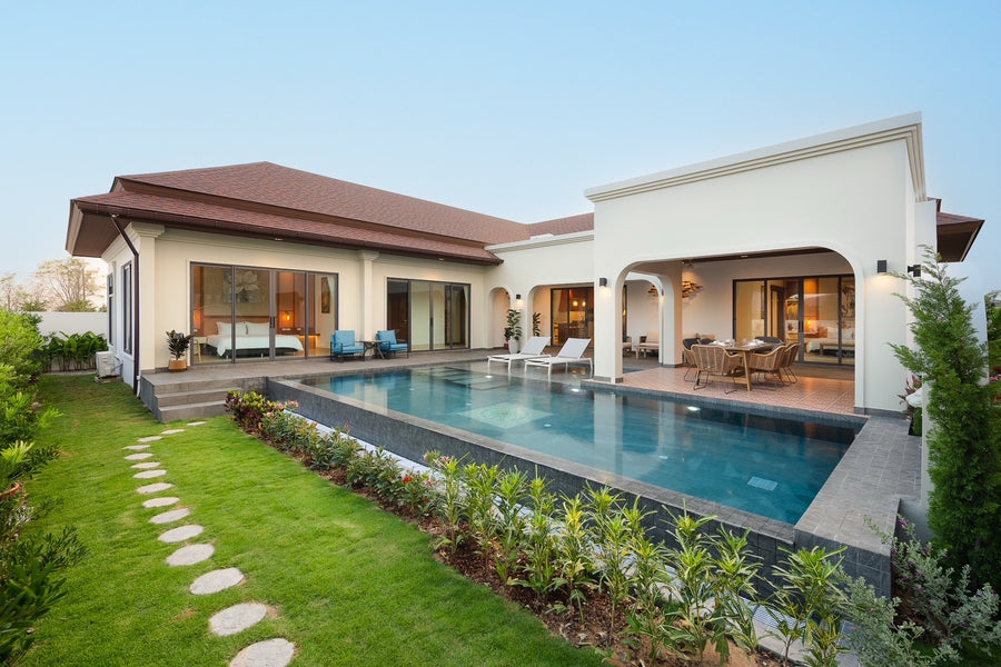 Balinese style pool villa near Black Mountain in Hua Hi
