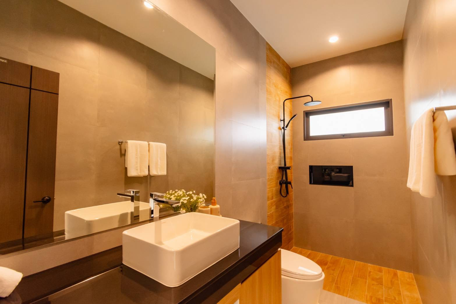 New Modern Luxury Pool Villa for Sale in Soi 112, Hua Hin