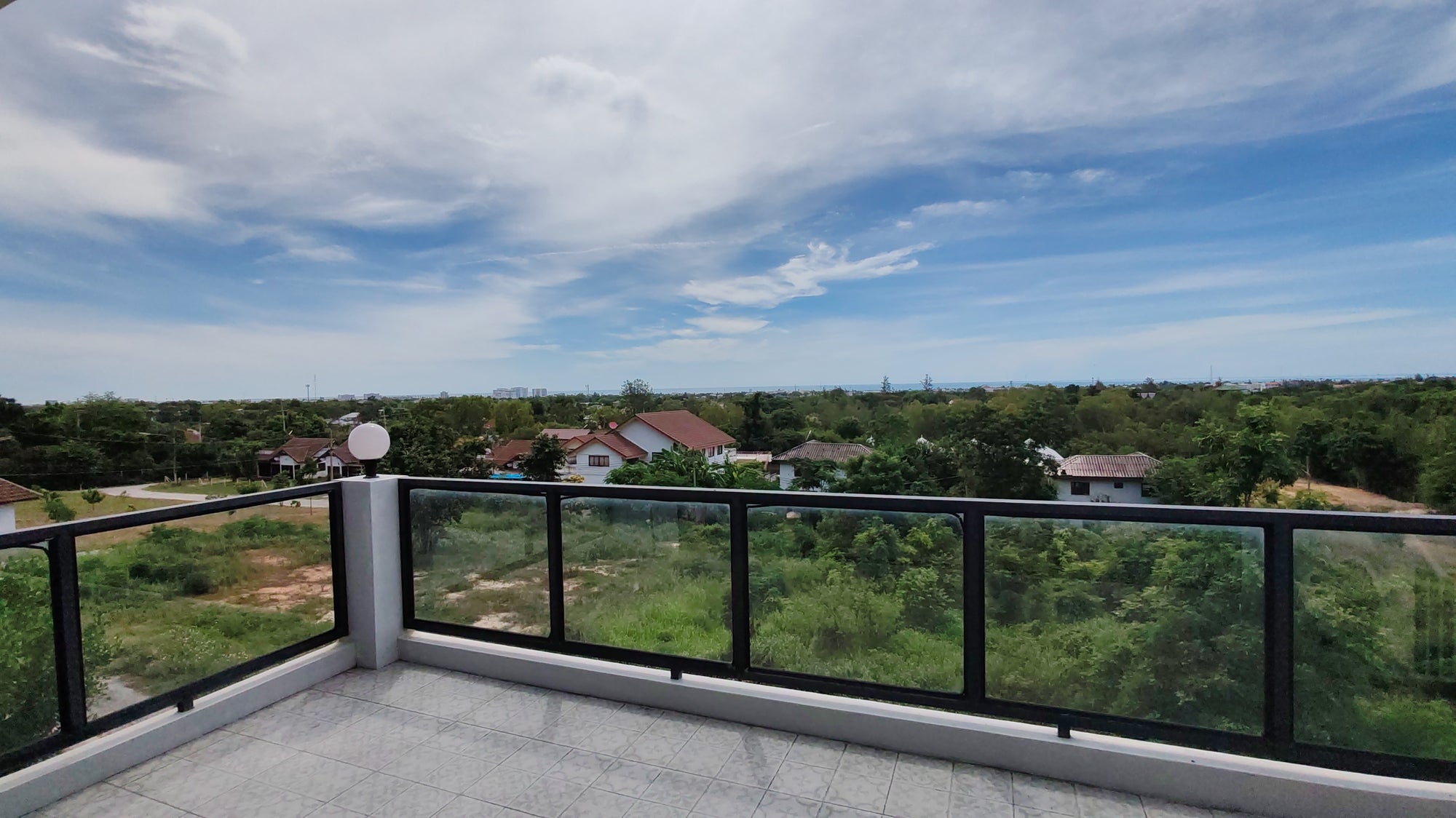 Luxury 3-Storey Sea View Home with Expansive Garden