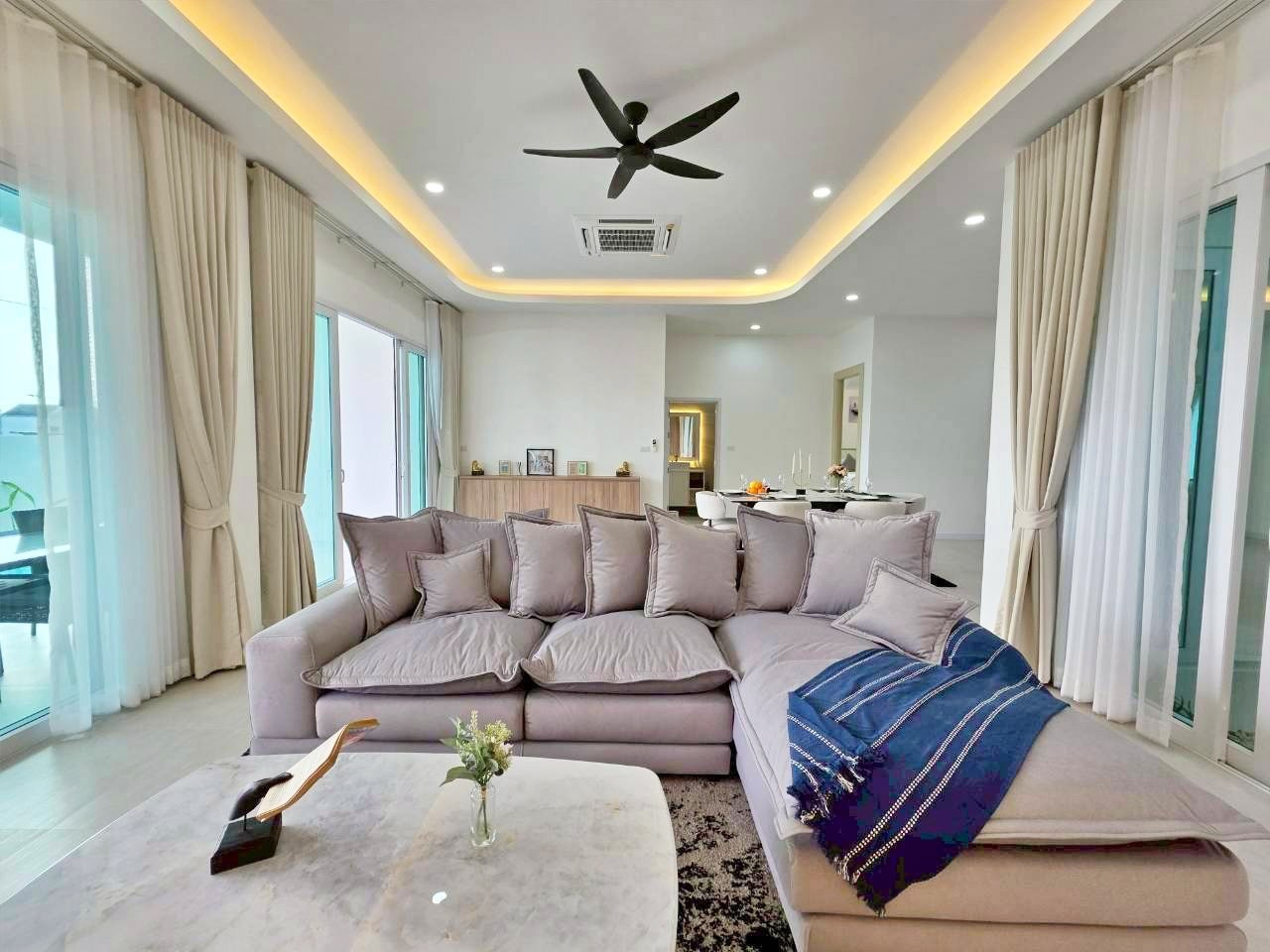 Modern 3 Bedroom Pool Villa in Hua Hin
