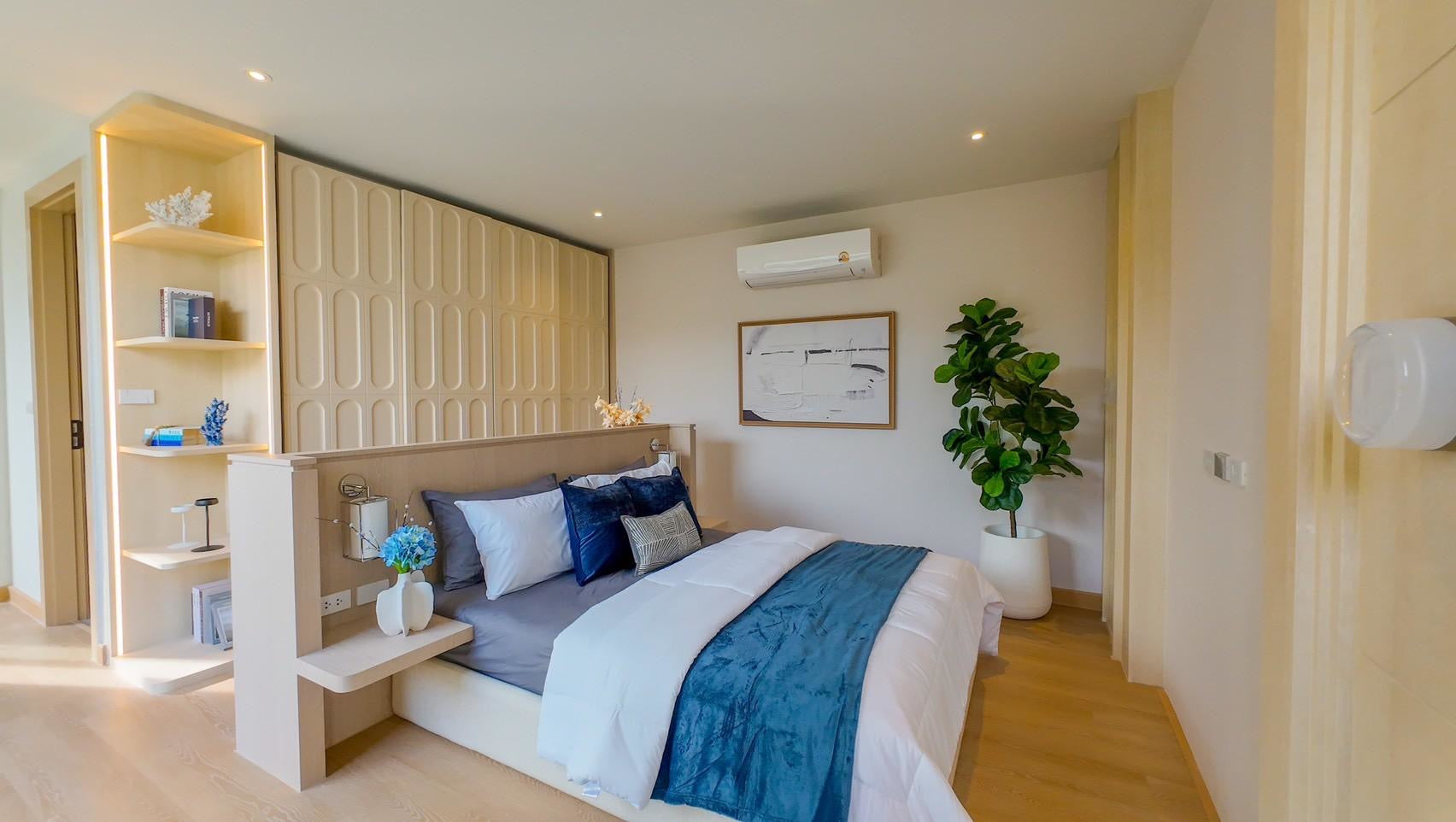 5 Bedroom Beachfront Luxury Villa in Cha Am