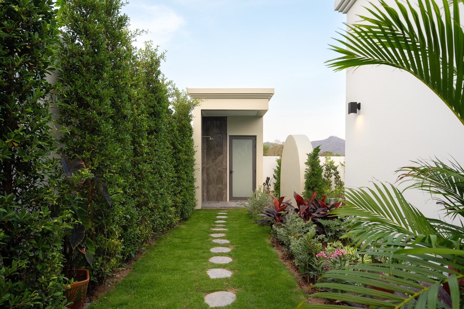 3 Bedroom Balinese Pool Villa Near Black Mountain
