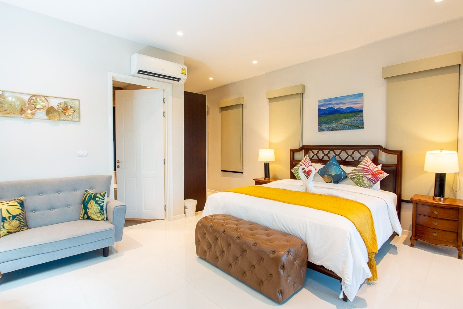 Luxuriöse Poolvilla mit 4 Schlafzimmern in Hua Hin