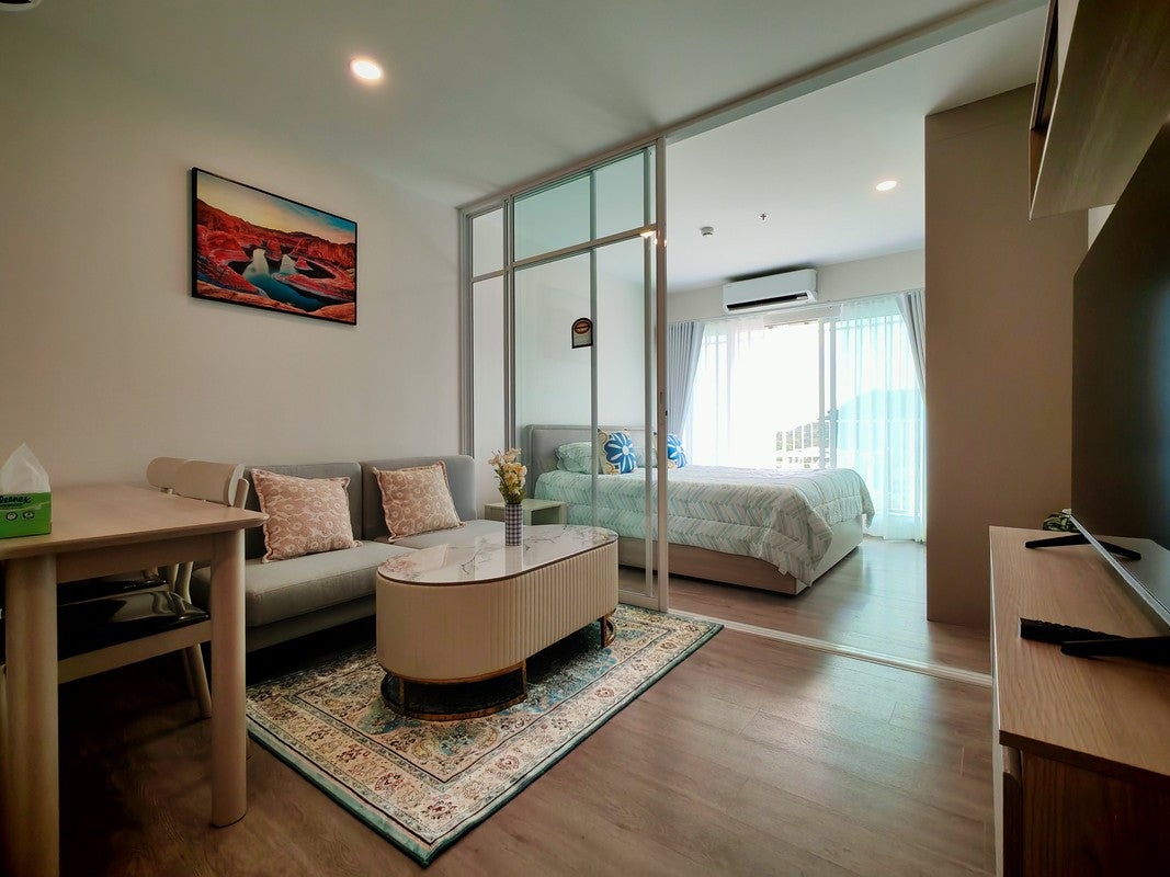 Sea and Mountain View 1-Bedroom Condo with Full Facilities