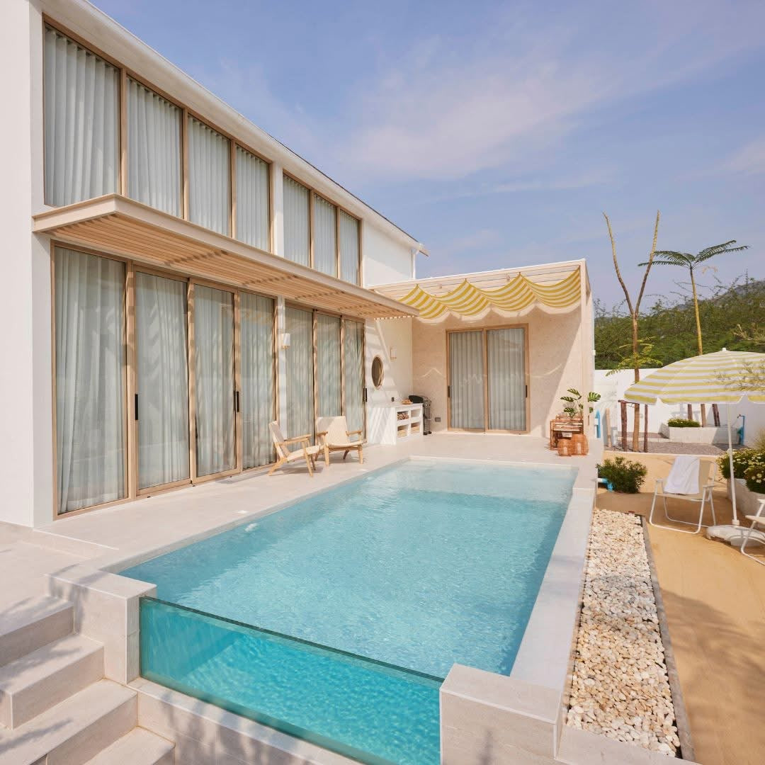 Villa mit 3–4 Schlafzimmern, Bergblick und Pool in Cha Am