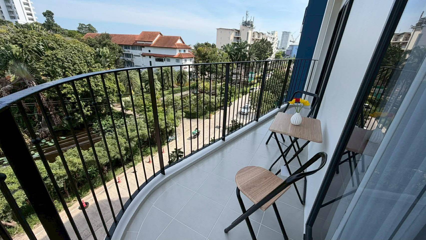 Modern 2-Bedroom Condo at Cabanas Hua Hin