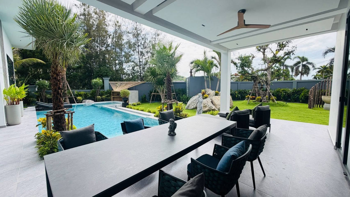 Luxurious House with Private Pool for Rent in Wang Phong, Pranburi