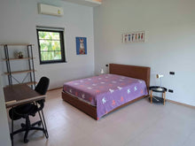 Spacious 3-Bedroom House with Large Pool in Hin Lek Fai