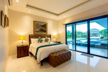 Luxuriöse Poolvilla mit 4 Schlafzimmern in Hua Hin