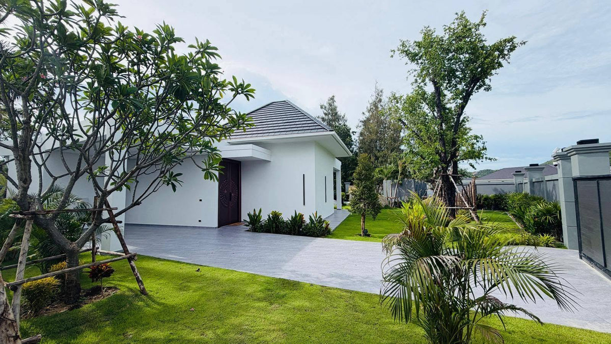 Luxurious House with Private Pool for Rent in Wang Phong, Pranburi