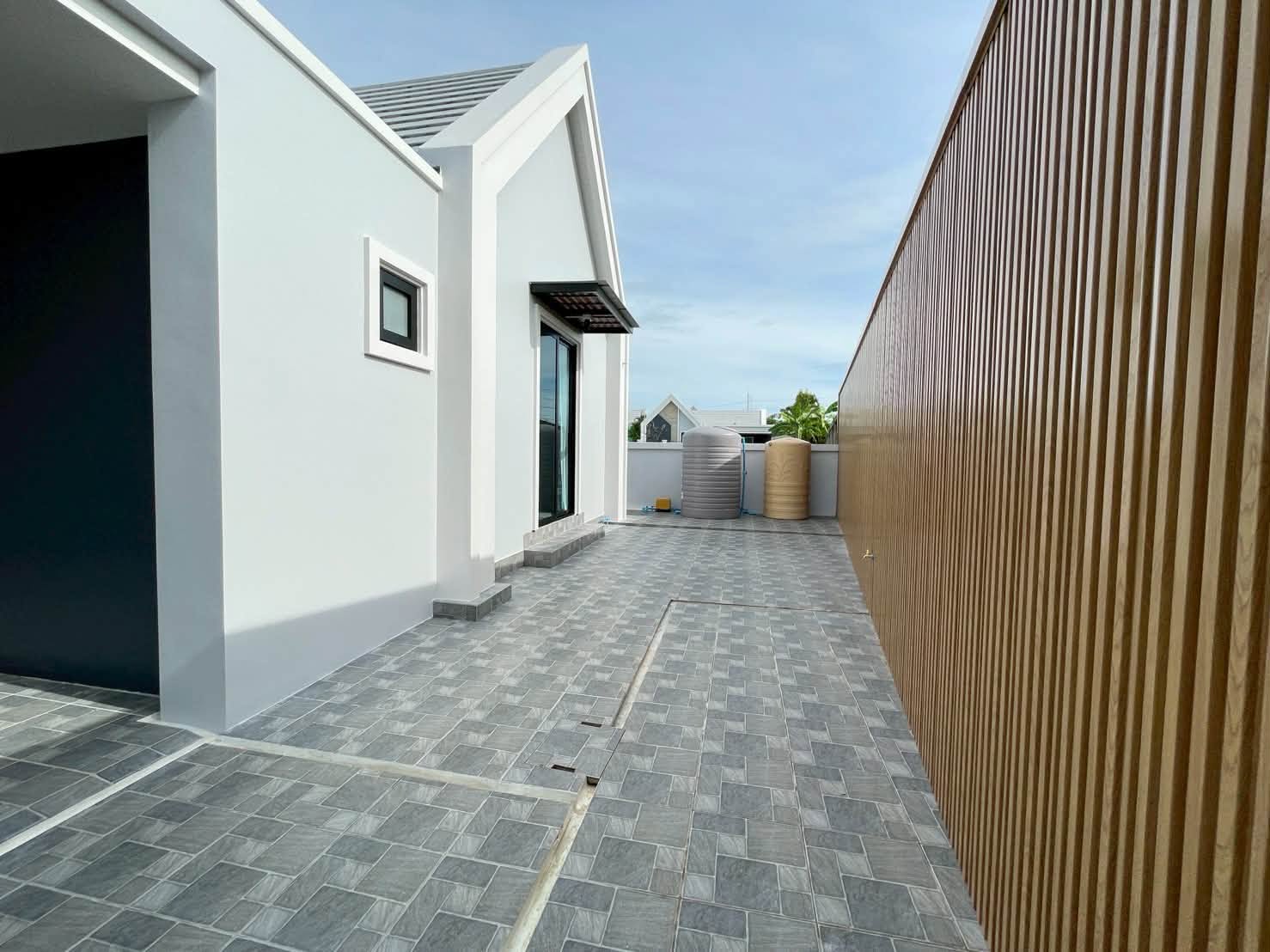 Exclusive Luxury Pool Villa for Rent