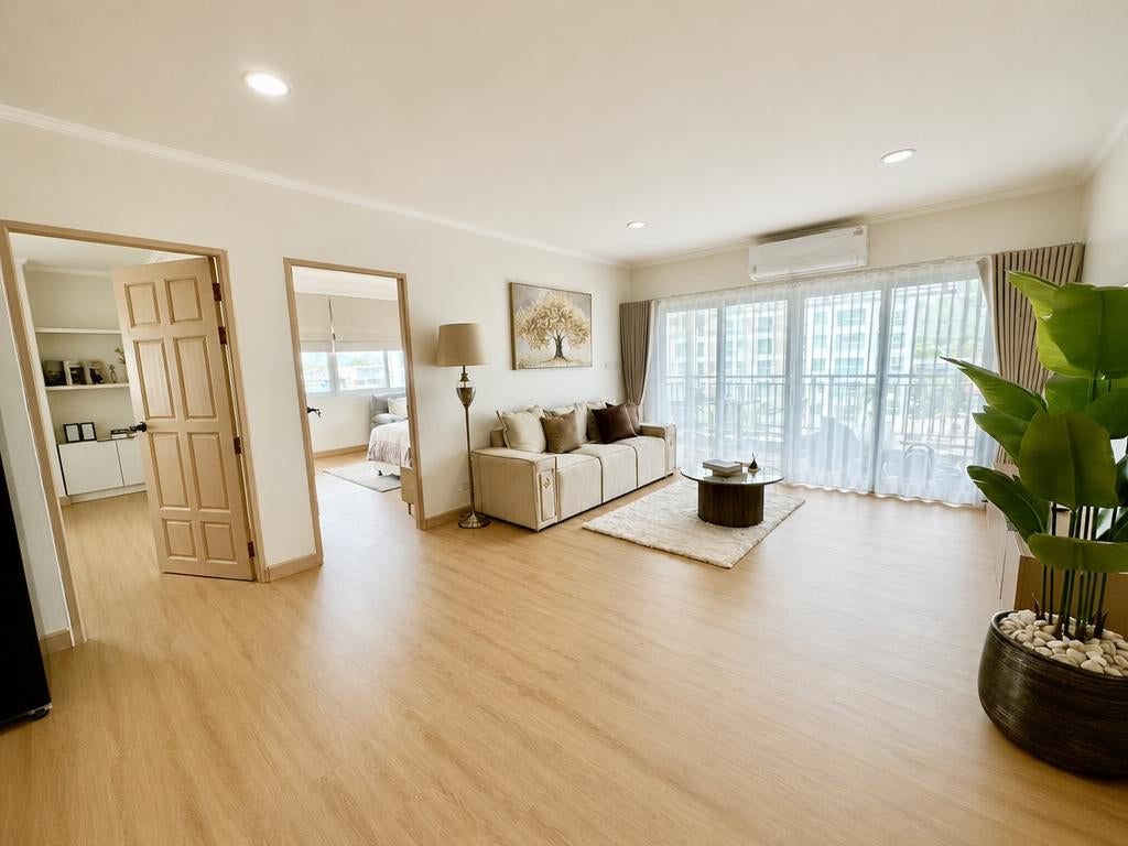 Spacious Renovated 2-Bedroom Condo in Prime Central Hua Hin