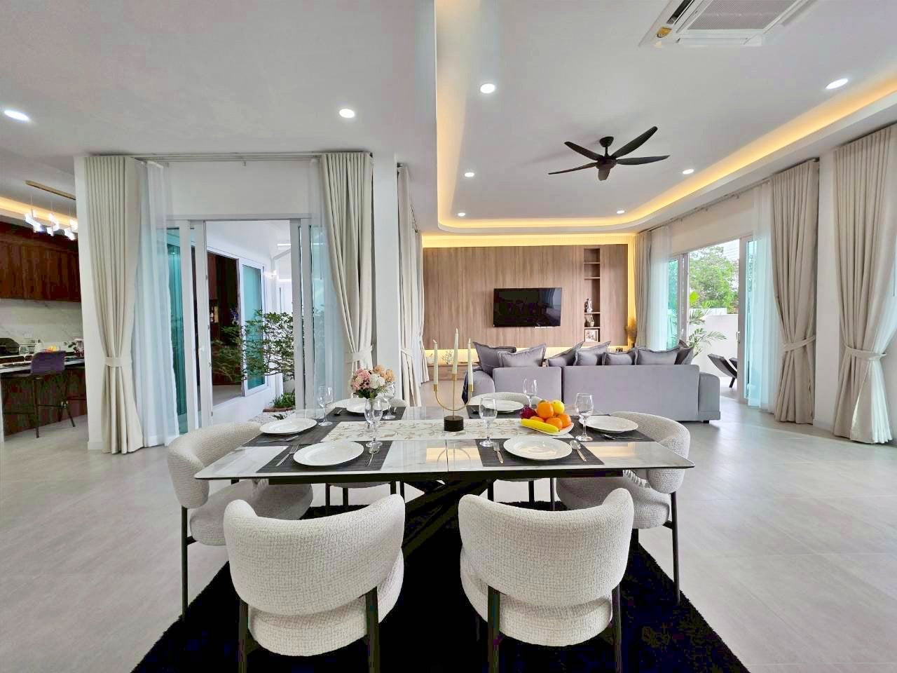Modern 3 Bedroom Pool Villa in Hua Hin