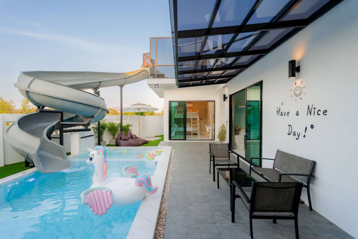 Spacious 4-Bedroom Family Pool Villa with Karaoke Room for Rent