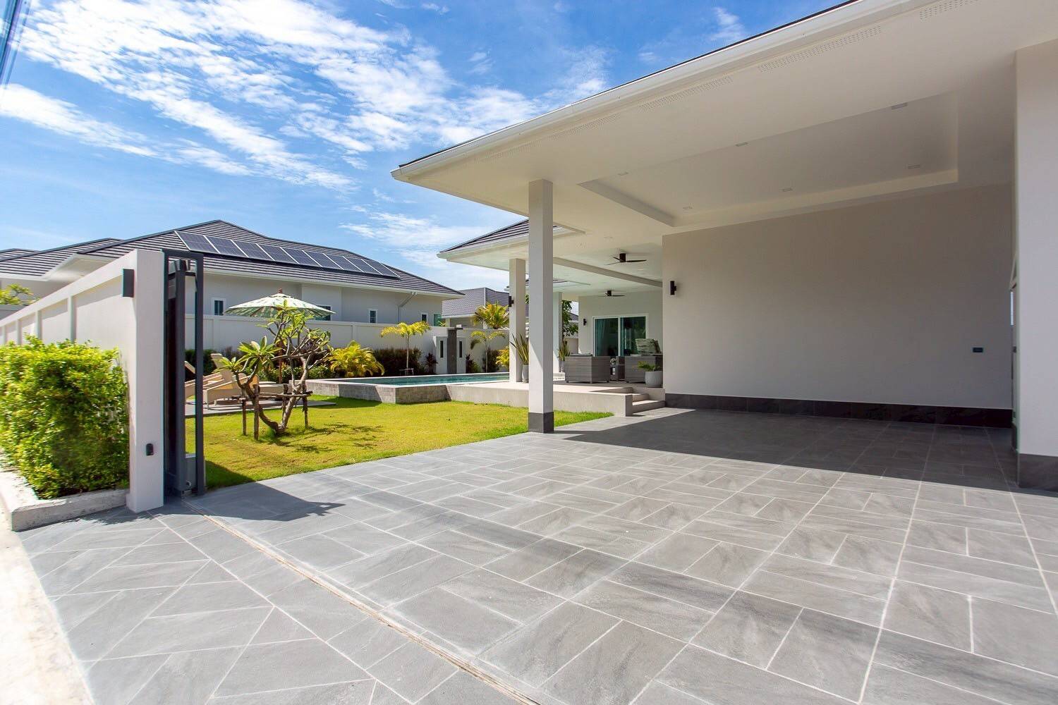 Modern Pet Friendly 3-Bedroom Pool Villa for Rent
