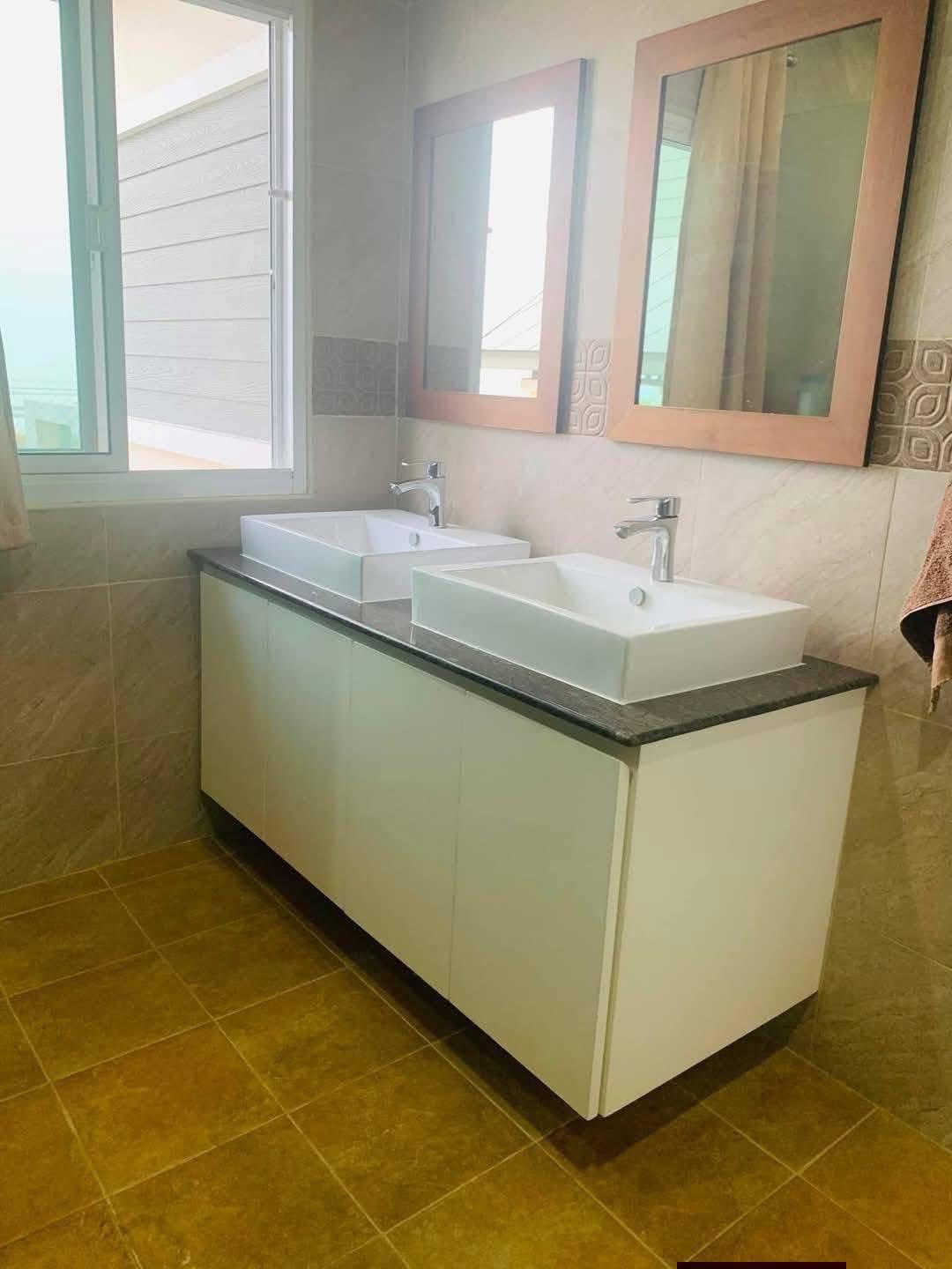 5 Bedroom Beachfront Private Pool Villa for Sale in Kuiburi