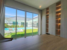 Luxus-Pool-Villa mit Solarzellen zum Verkauf in Eeden Luxe