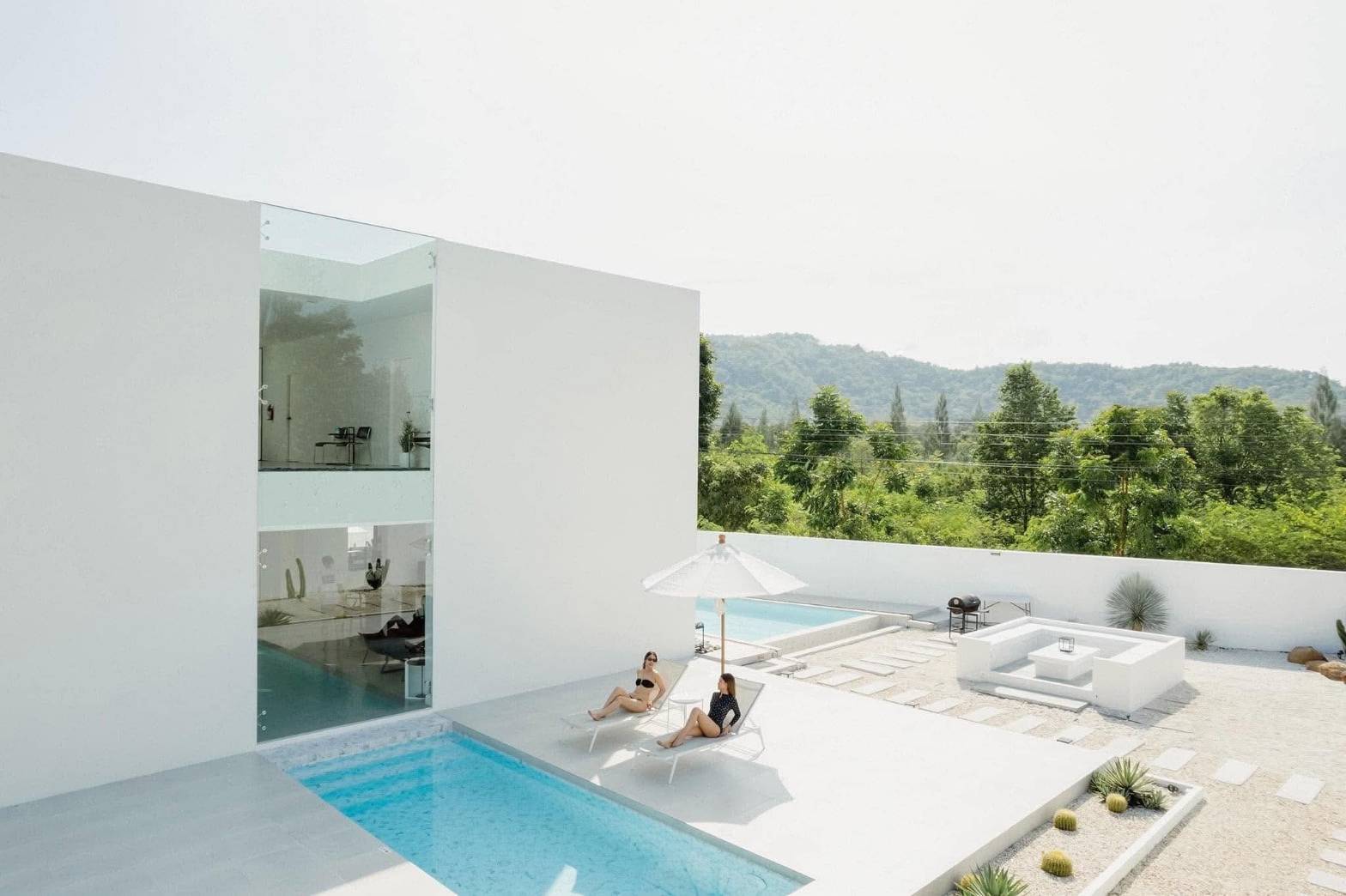 Spacious 2-Storey Modern Pool Villa in Hua Hin Soi 88