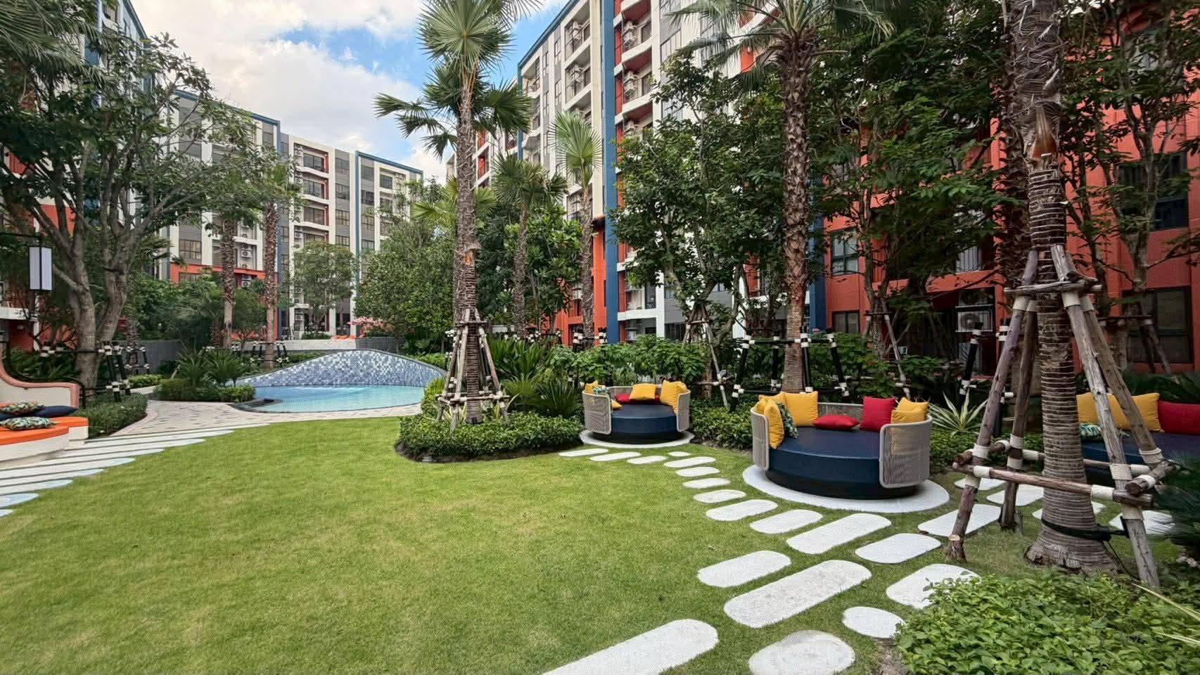 Modern 2-Bedroom Condo at Cabanas Hua Hin