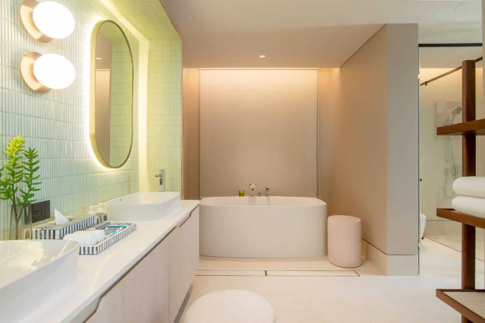 3-Bedroom Luxury Pool Villa for Rent by Cha-Am Beach