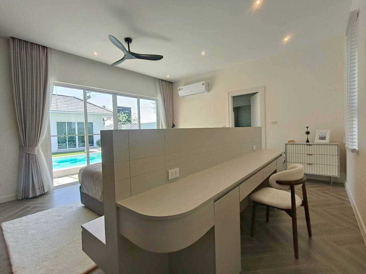 Luxus-Pool-Villa mit Solarzellen zum Verkauf in Eeden Luxe