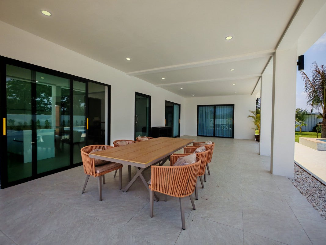 Modern 3 Bedroom Pool Villa on Large Plot in Hin Lek Fai, Hua Hin