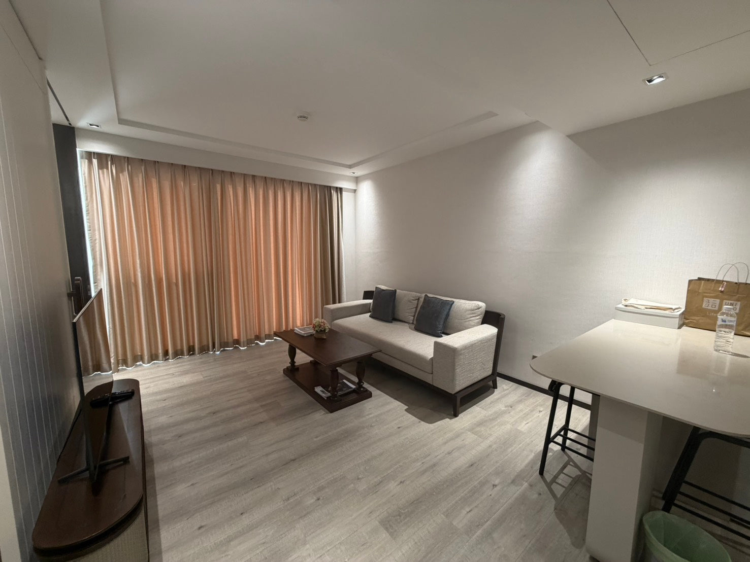 1 Bedroom Apartment for Rent at Intercontinental Residences Hua Hin