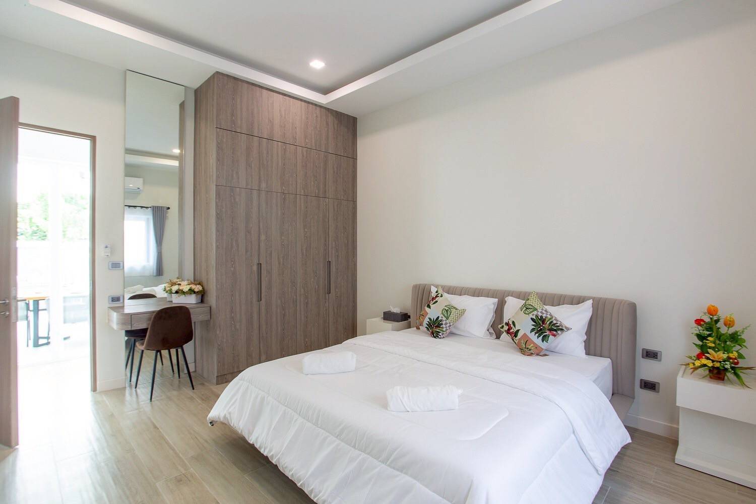 Modern Pet Friendly 3-Bedroom Pool Villa for Rent