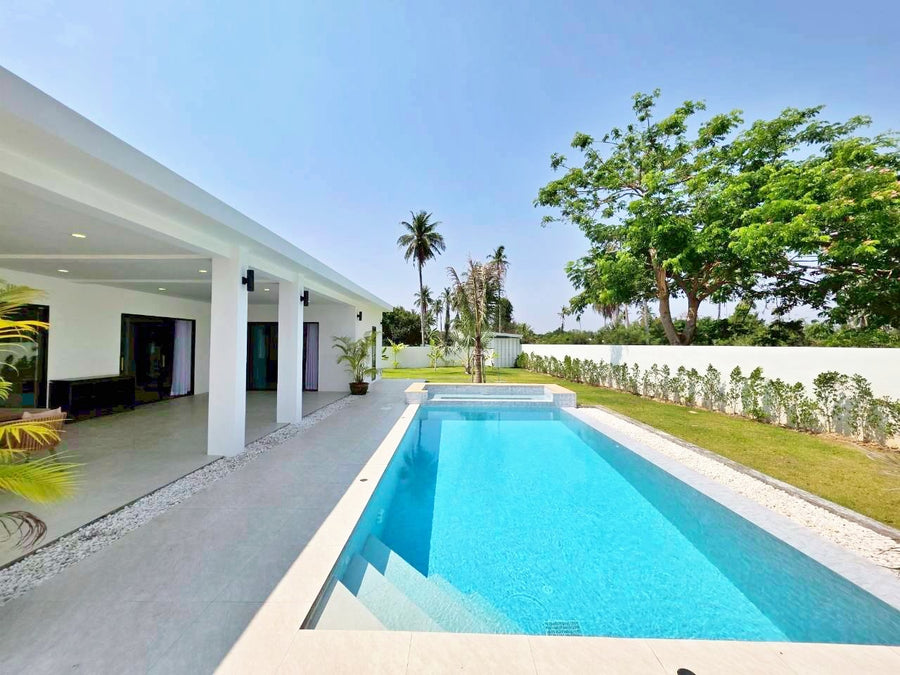 Pet-friendly 3 bedroom pool villa with private swimming pool in Hua Hin