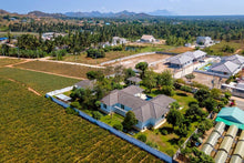 Luxuriöse Poolvilla mit 3 Schlafzimmern zum Verkauf in der Nähe von Hua Hin