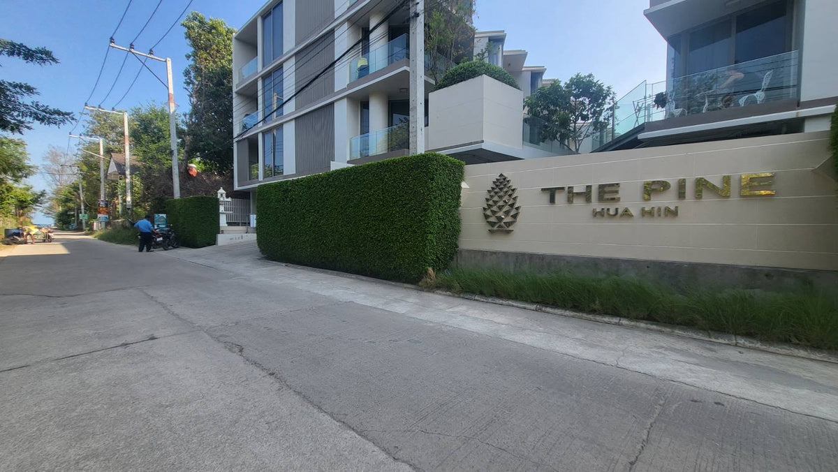 2 Bedroom Condo for Sale with Direct Pool Access
