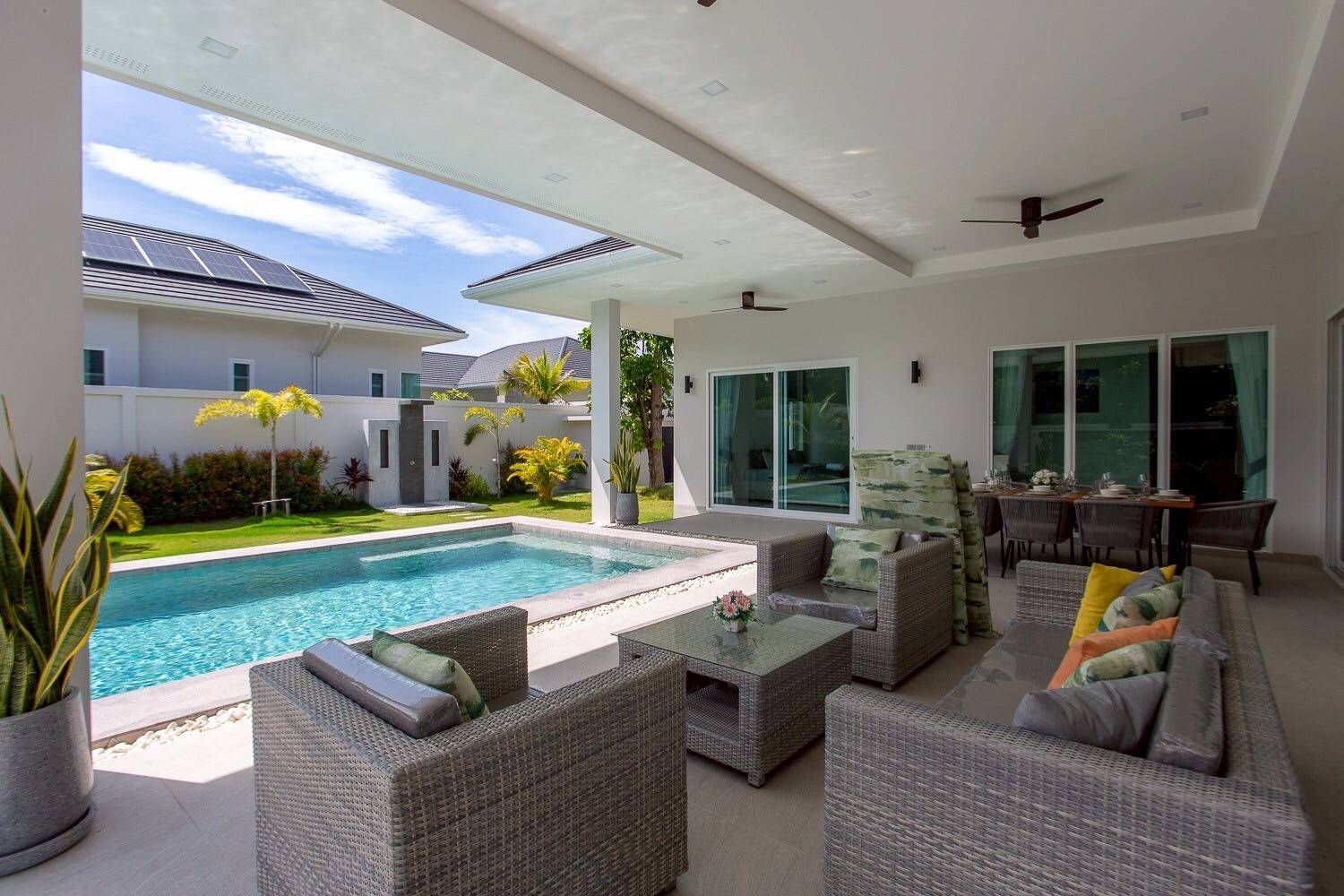 Modern Pet Friendly 3-Bedroom Pool Villa for Rent
