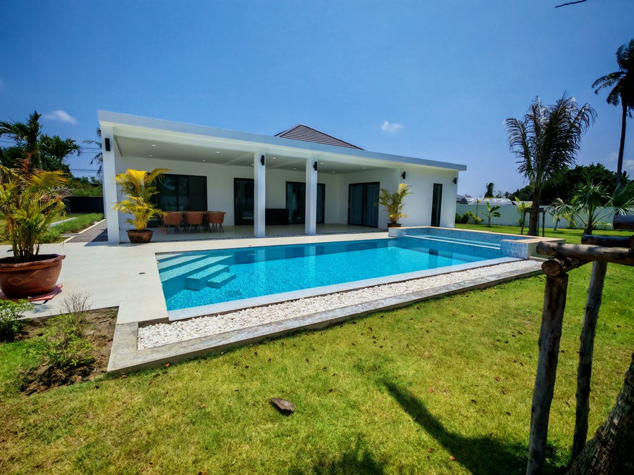 Modern 3 Bedroom Pool Villa on Large Plot in Hin Lek Fai, Hua Hin