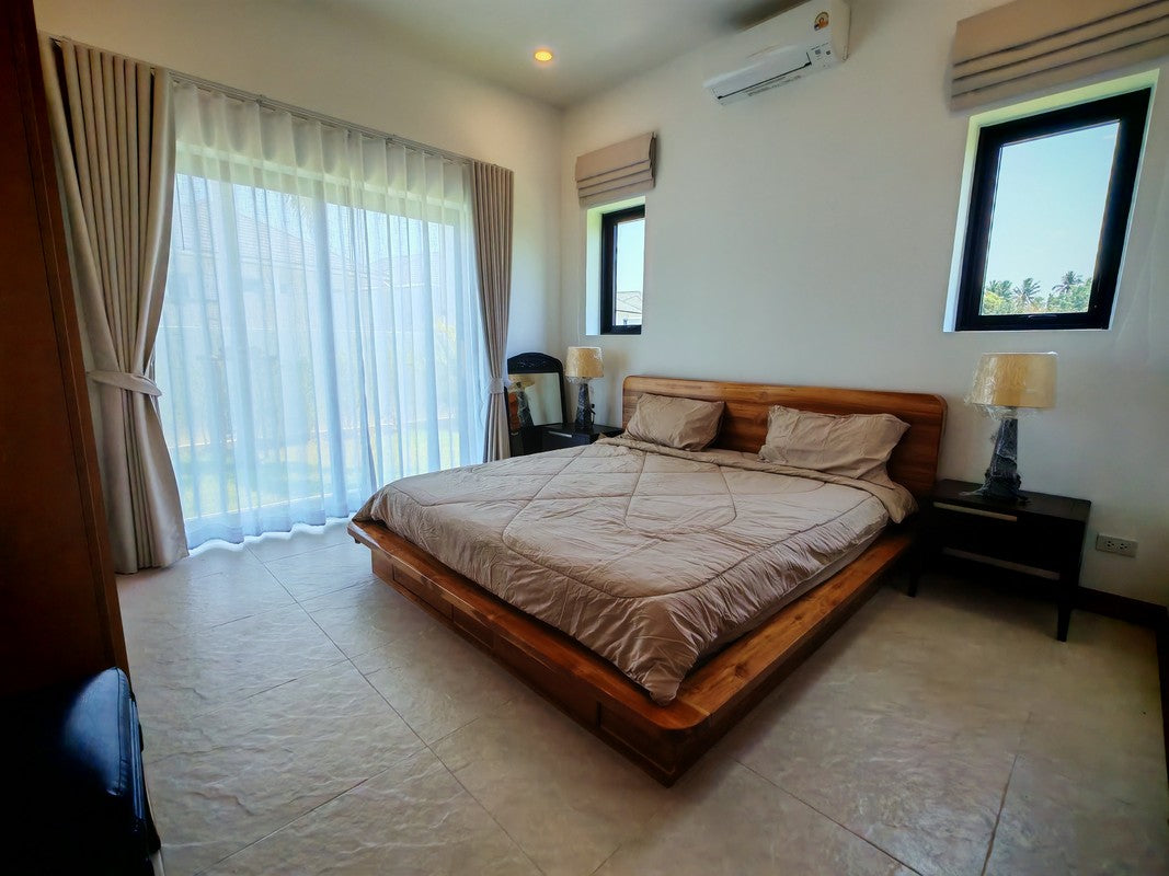 Modern 3 Bedroom Pool Villa on Large Plot in Hin Lek Fai, Hua Hin