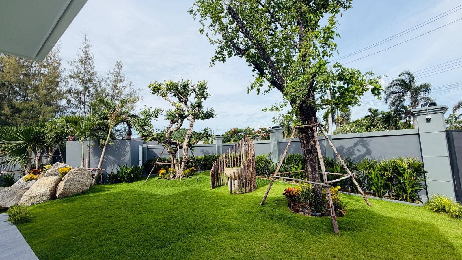 Luxurious House with Private Pool for Rent in Wang Phong, Pranburi