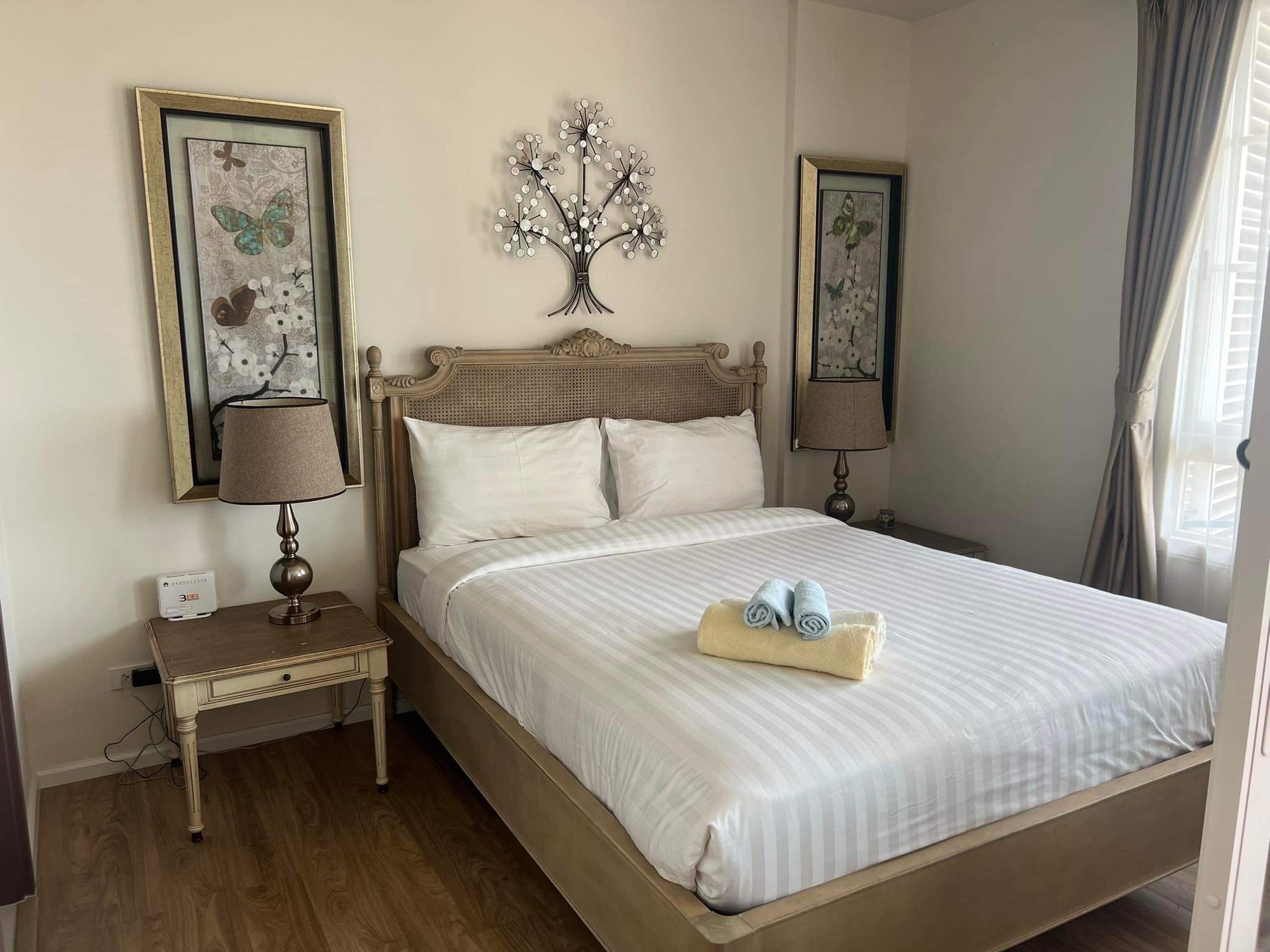 Seaview 2-Bedroom Condo at Autumm Condominium