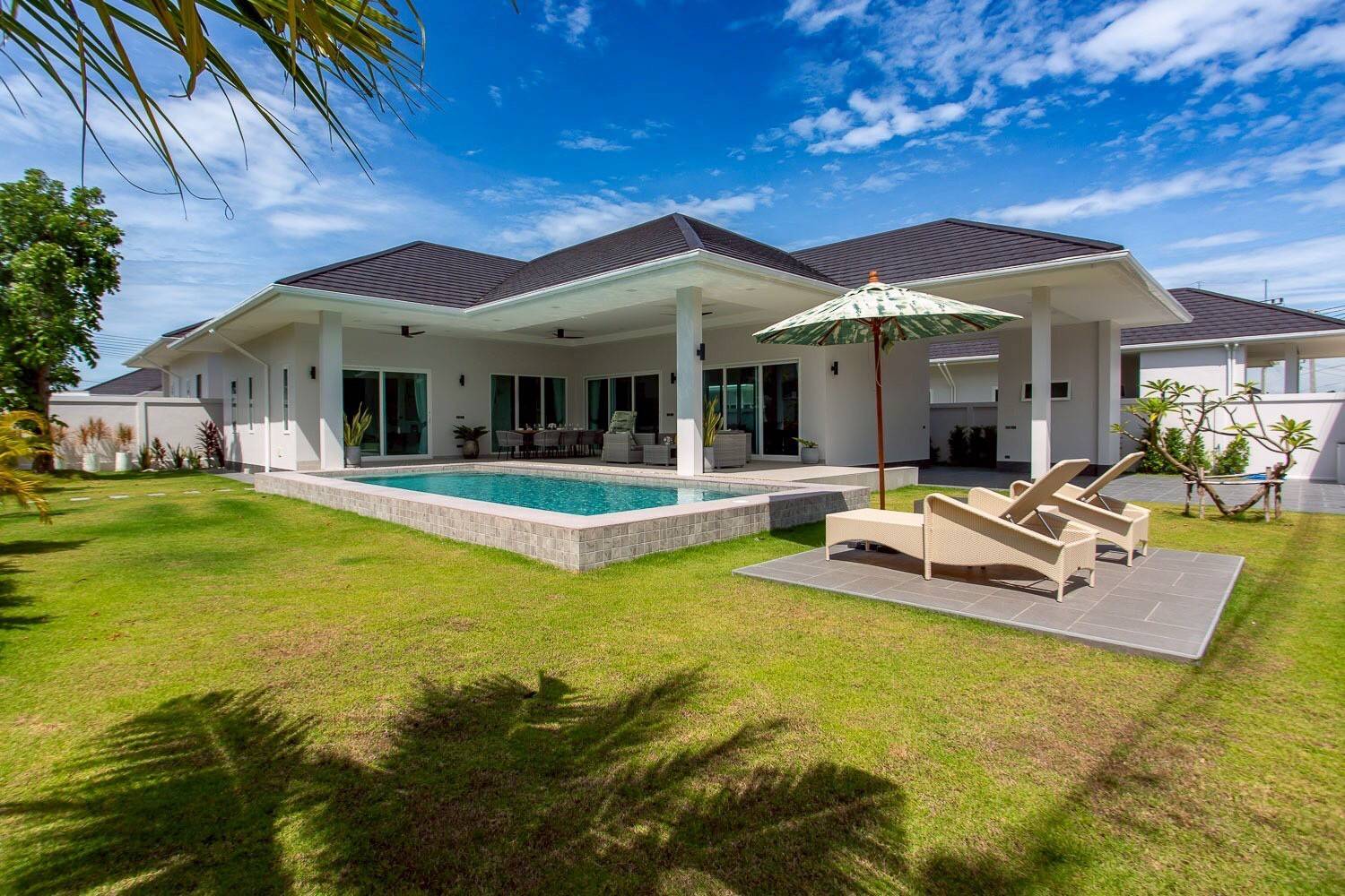 Modern Pet Friendly 3-Bedroom Pool Villa for Rent