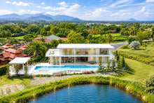 Exklusives Anwesen am Wasser im Palm Hills Golf Club