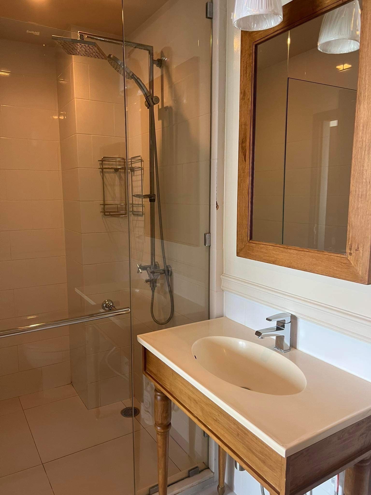 Seaview 2-Bedroom Condo at Autumm Condominium