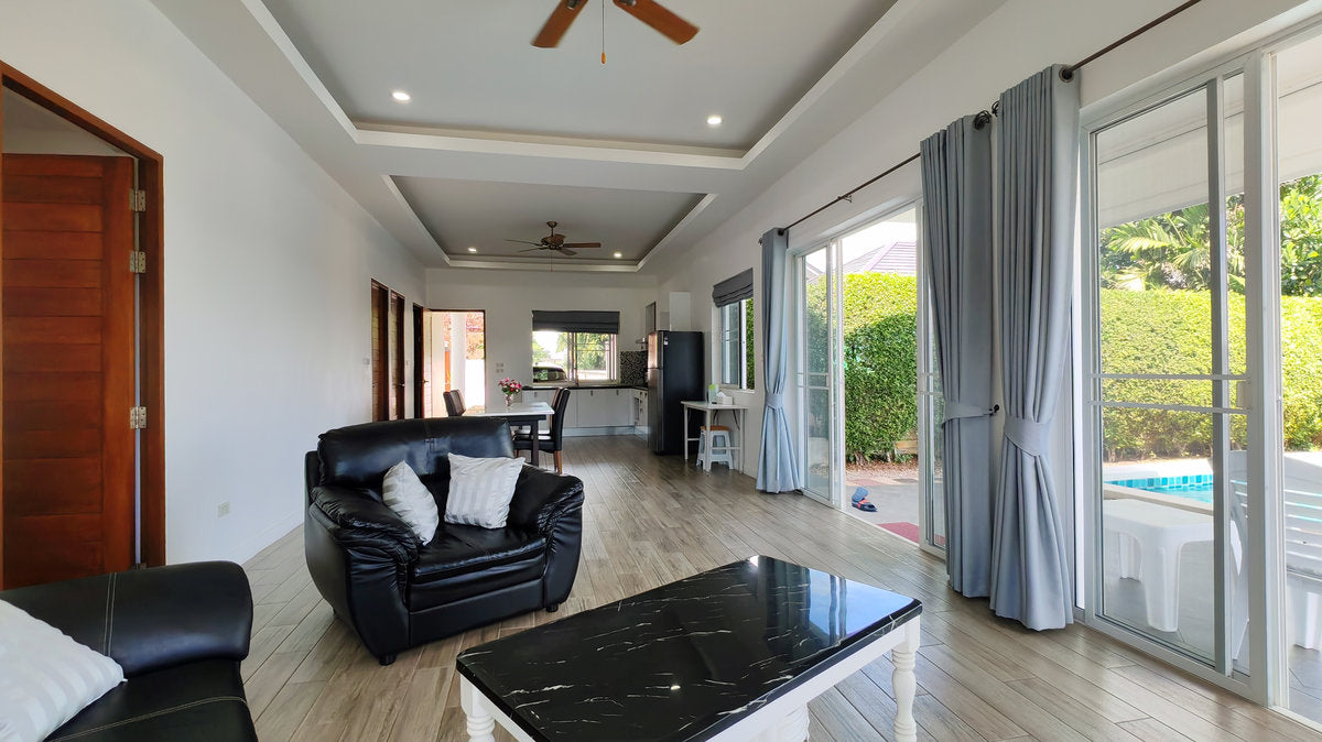 Detached House with Private Pool and Mountain Views in Wang Pong