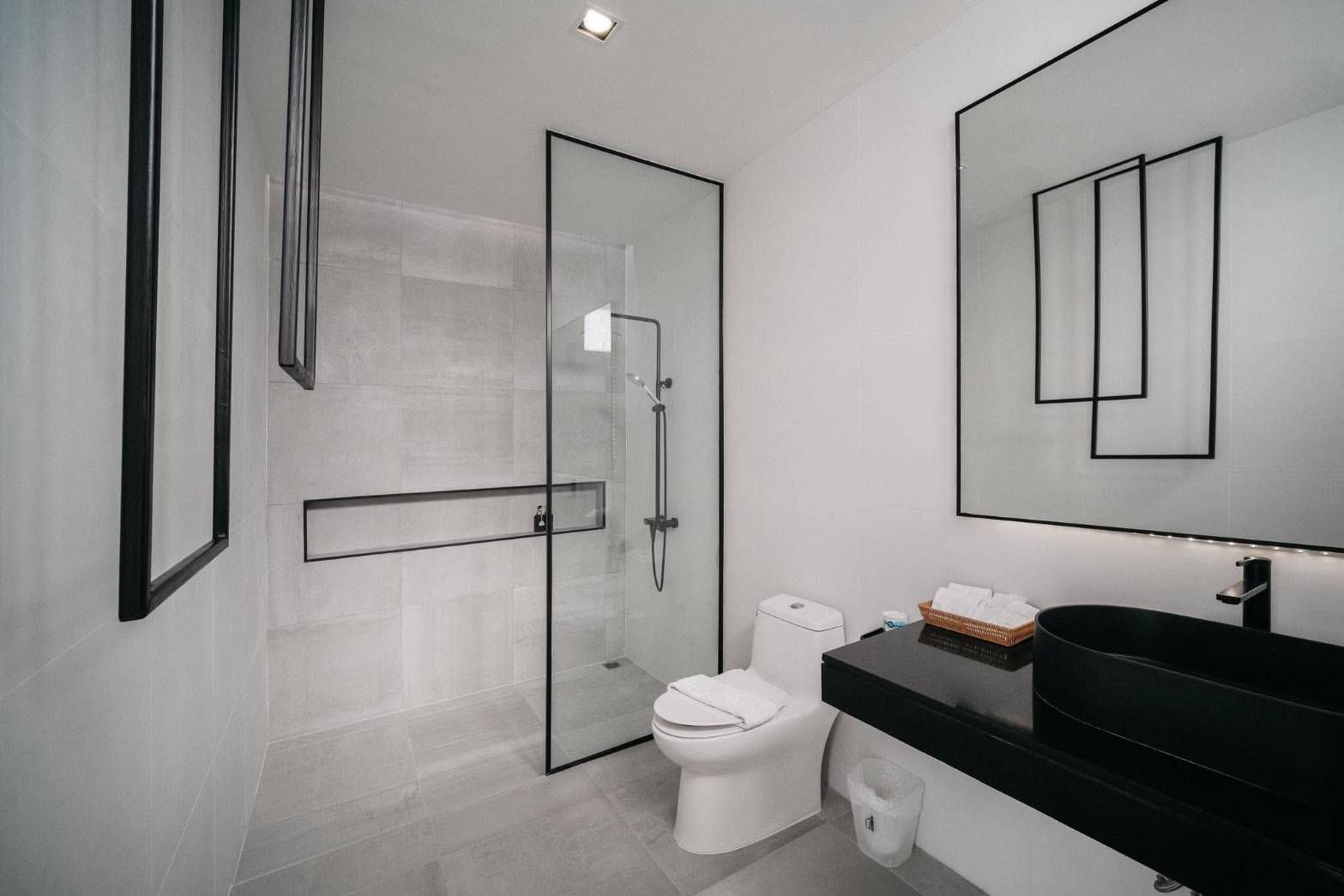 Spacious 2-Storey Modern Pool Villa in Hua Hin Soi 88