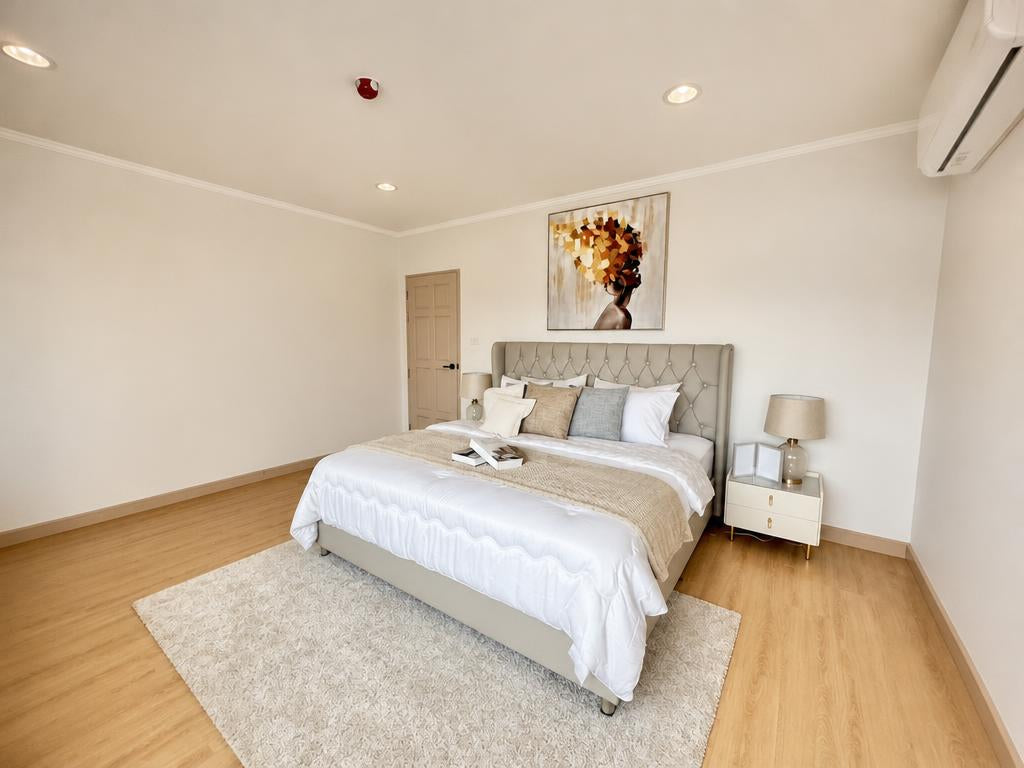Spacious Renovated 2-Bedroom Condo in Prime Central Hua Hin